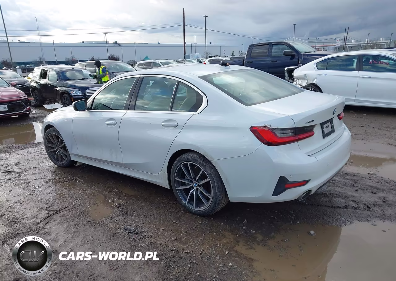 2019 BMW 330I xDrive VIN:3MW5R7J5XK8B00305 - 3
