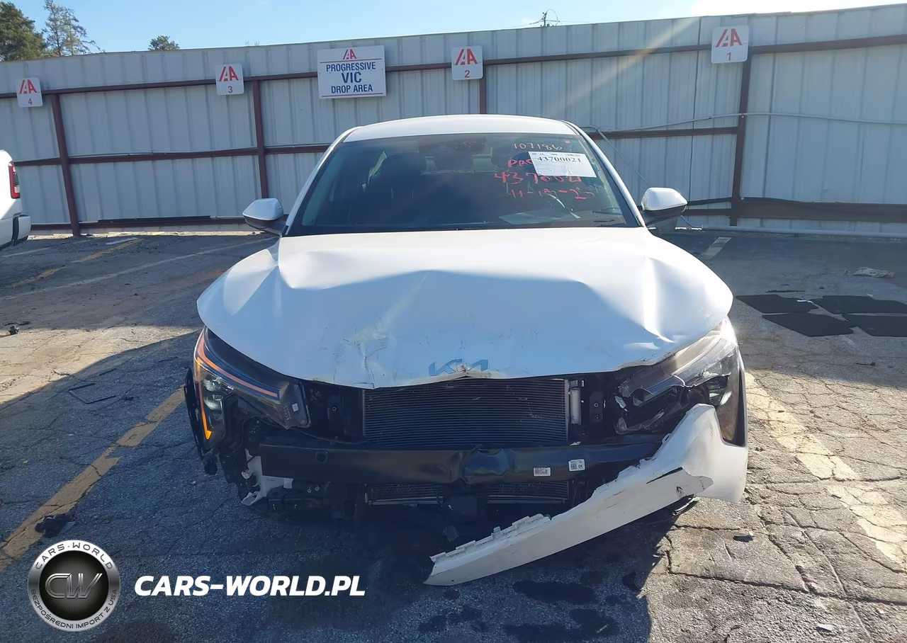 2025 Kia K4 Lxs VIN:3KPFT4DE2SE107186 - 12