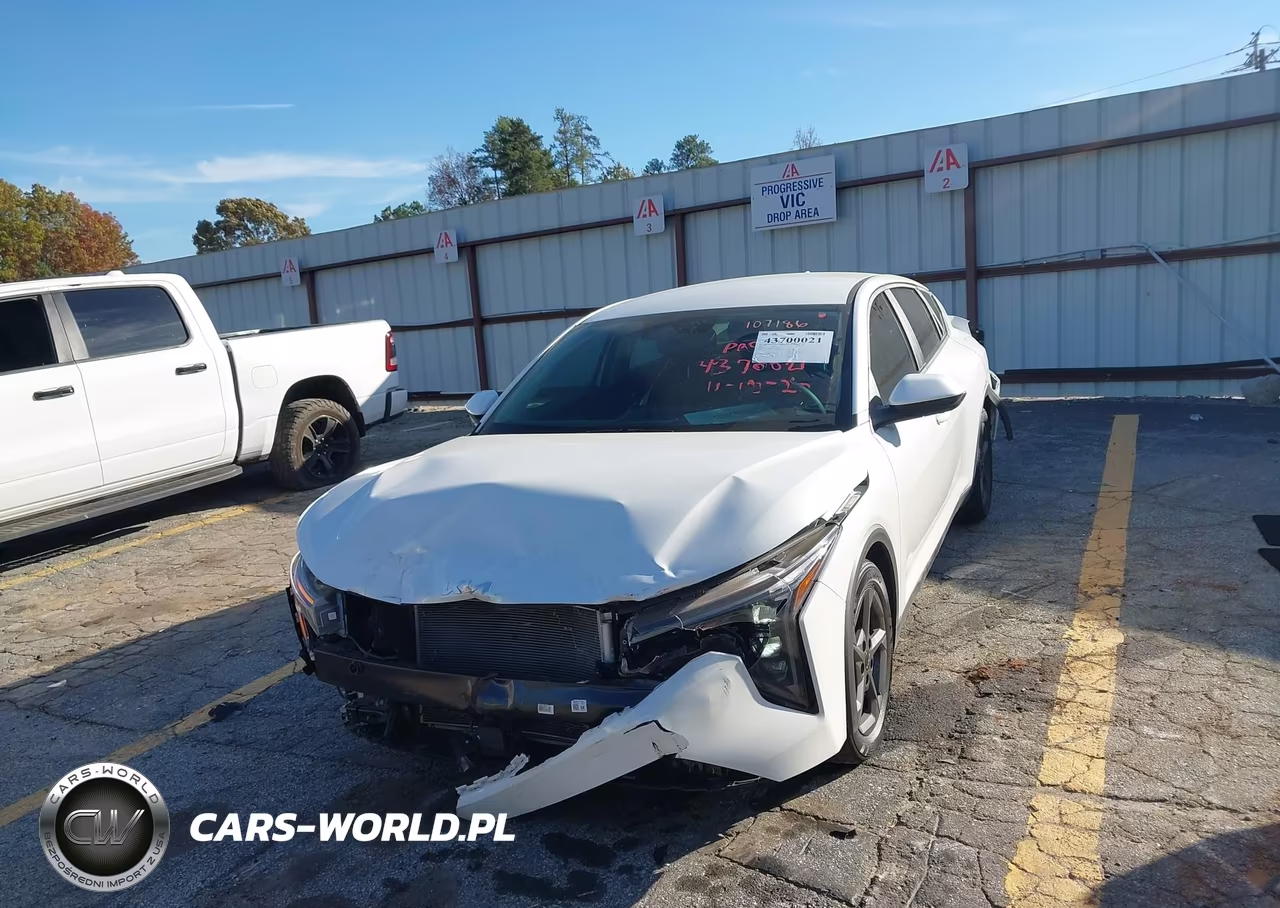 2025 Kia K4 Lxs VIN:3KPFT4DE2SE107186 - 2