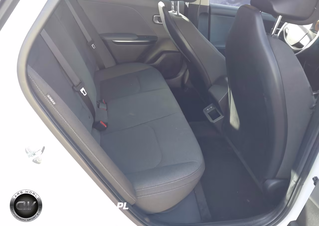 2025 Kia K4 Lxs VIN:3KPFT4DE2SE107186 - 8