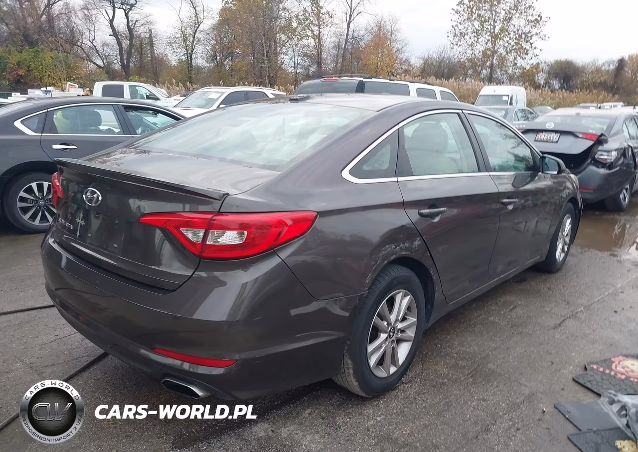 2016 Hyundai Sonata Se VIN:5NPE24AF8GH316320 - 4