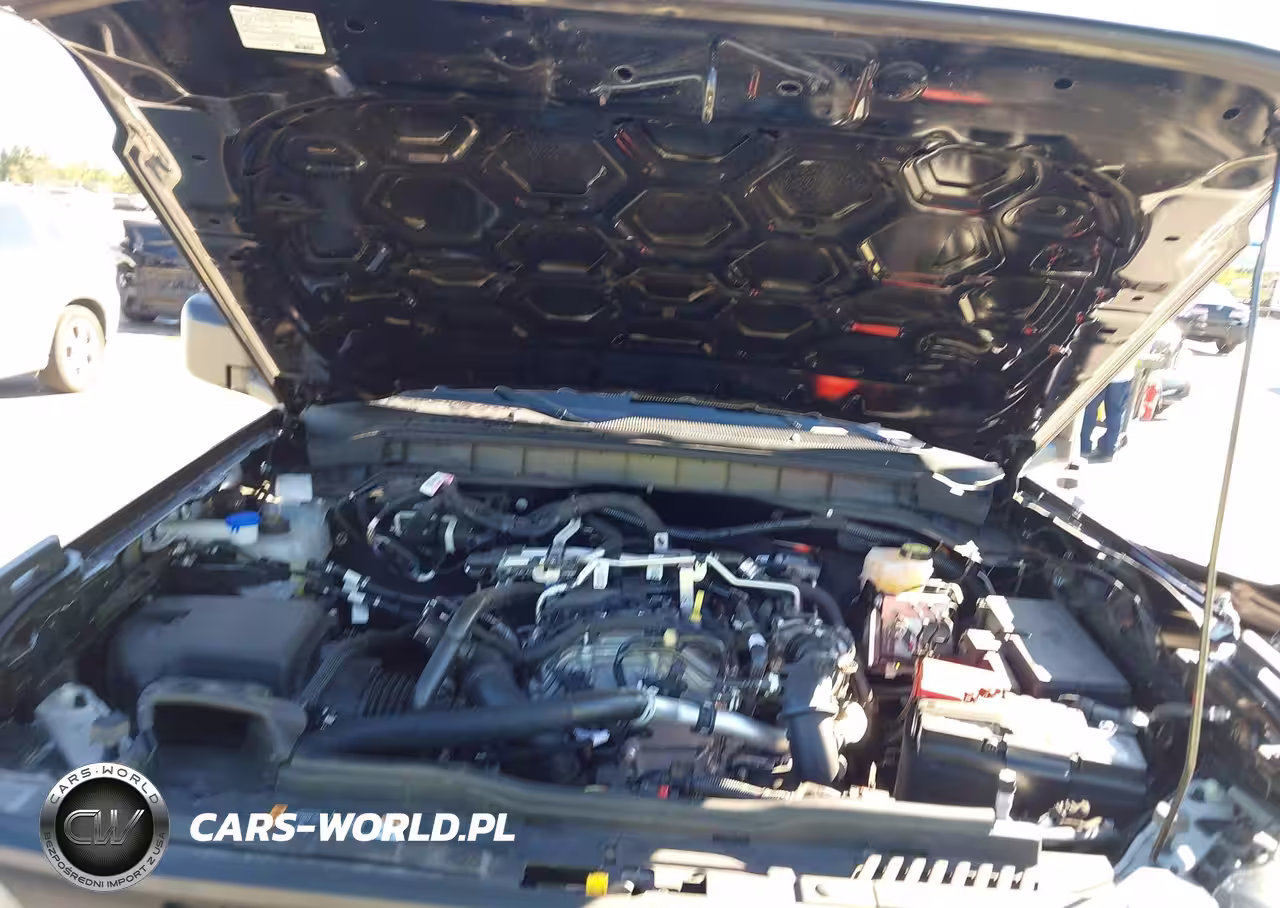2025 Ford Bronco Big Bend VIN:1FMDE7BH3SLA43923 - 10