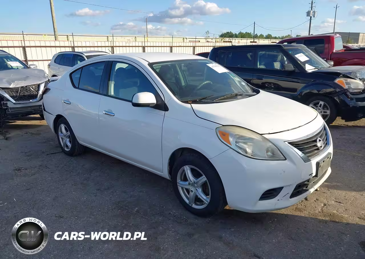 2014 Nissan Versa 1.6 Sv