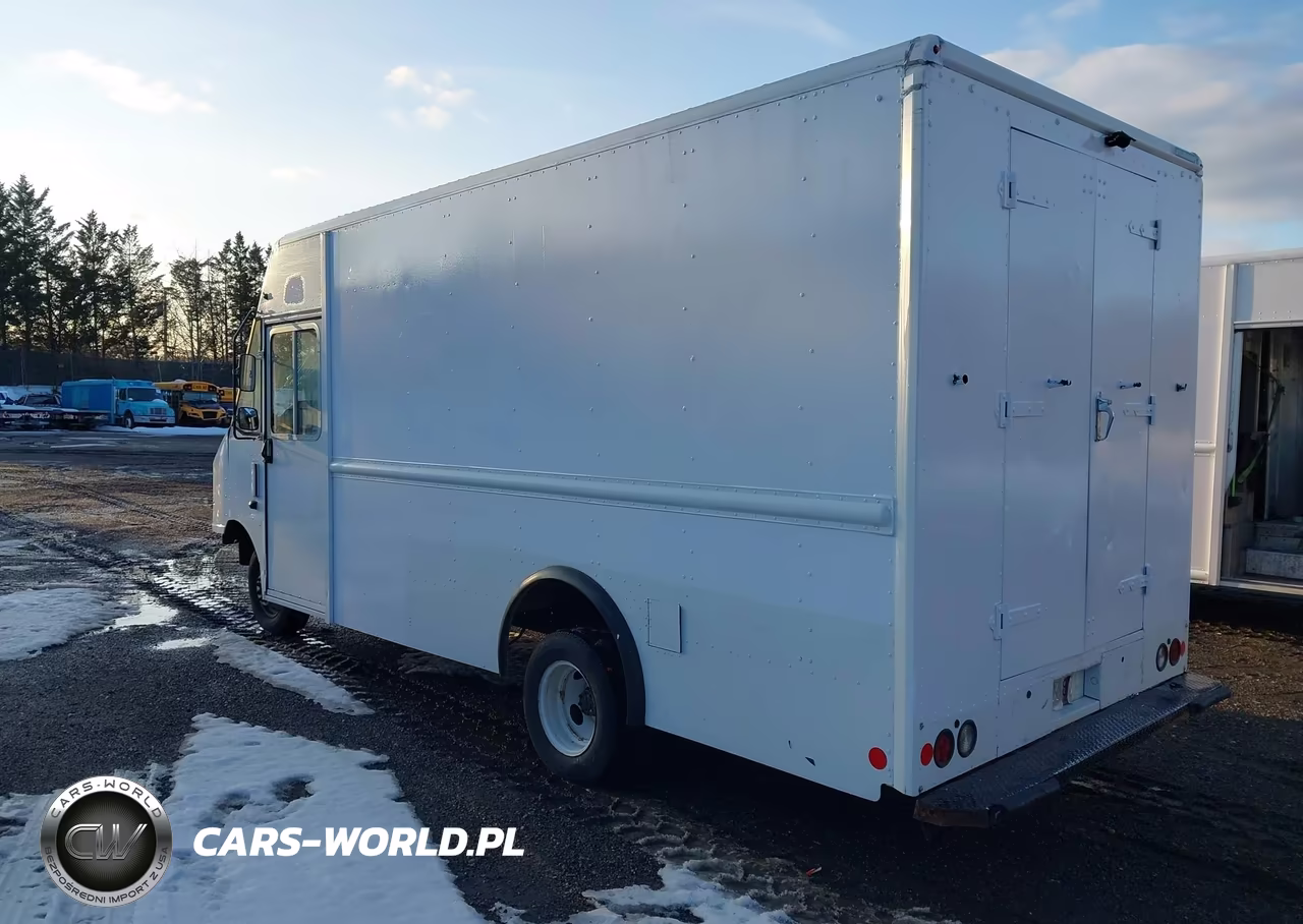 2016 Ford E-450 Stripped VIN:1FC3E4KL5GDC25028 - 3