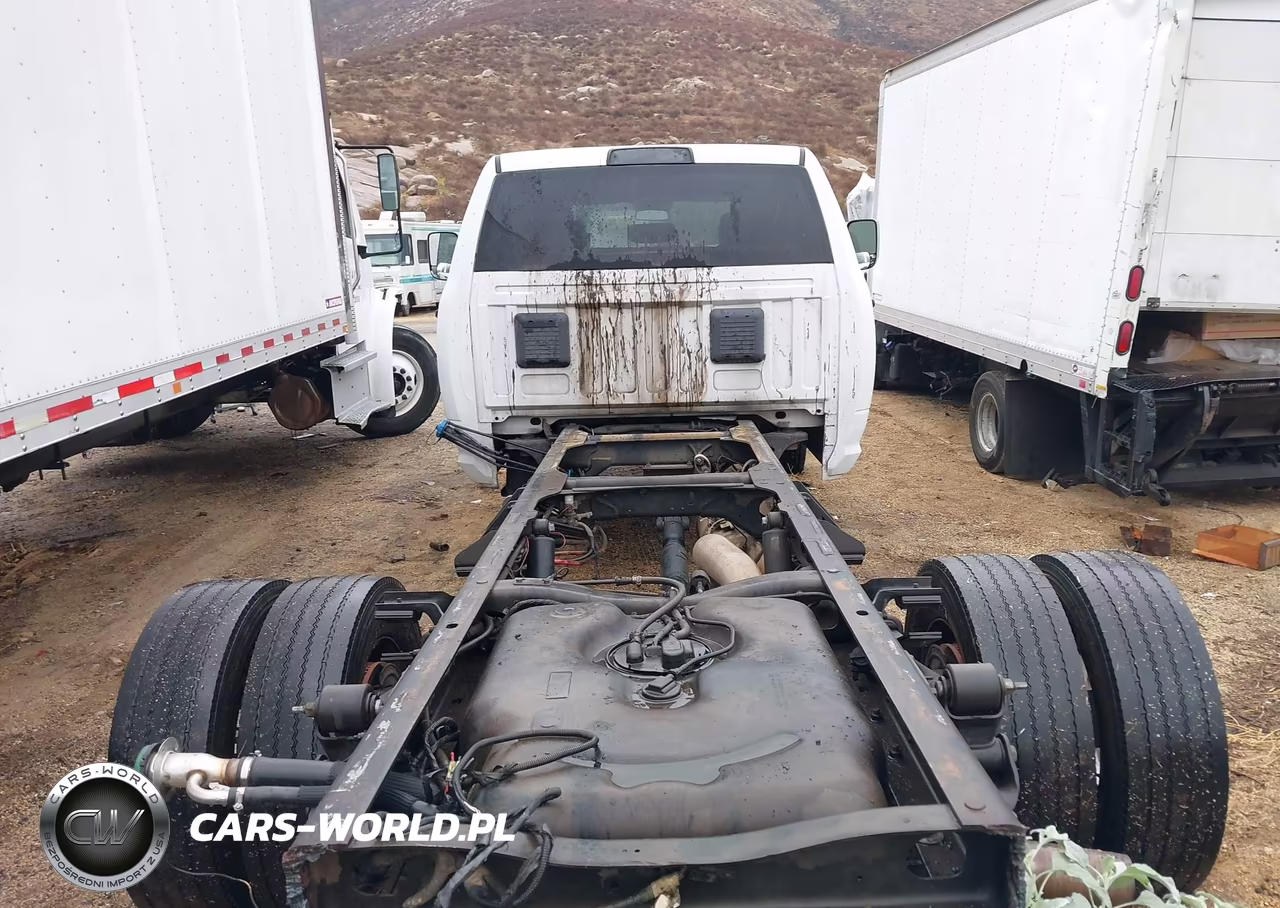 2018 Ram 5500 Chassis Tradesman-Slt-Laramie VIN:3C7WRMFL5JG400872 - 19