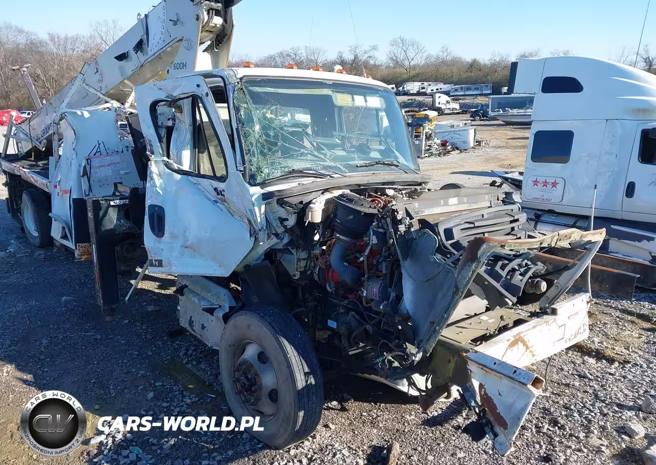 2015 Freightliner 108Sd