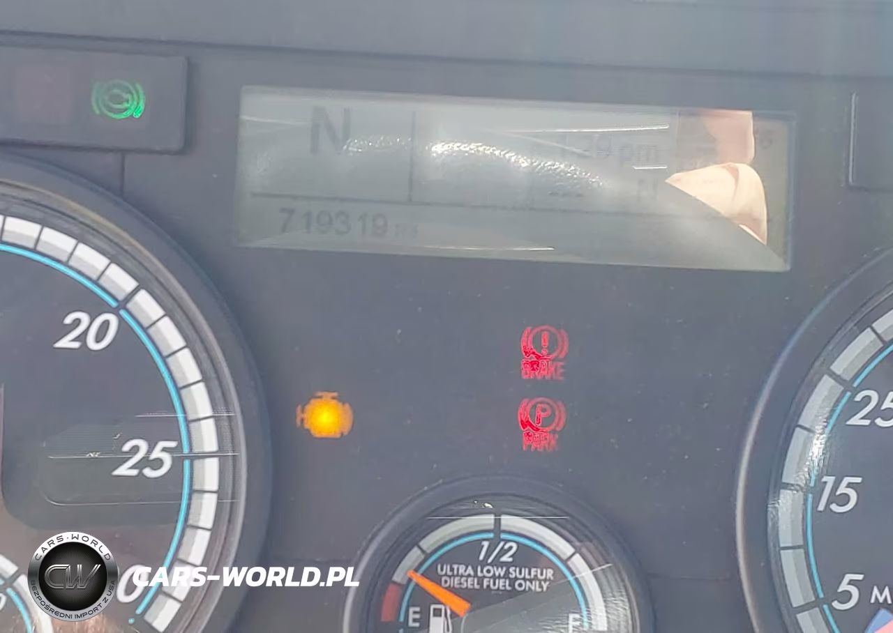 2016 Freightliner Cascadia 113 VIN:3AKJGBDV9GSHK8040 - 5