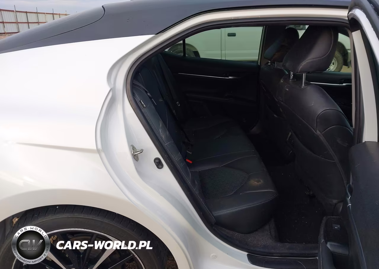 2019 Toyota Camry Xse VIN:4T1B61HK4KU270794 - 8
