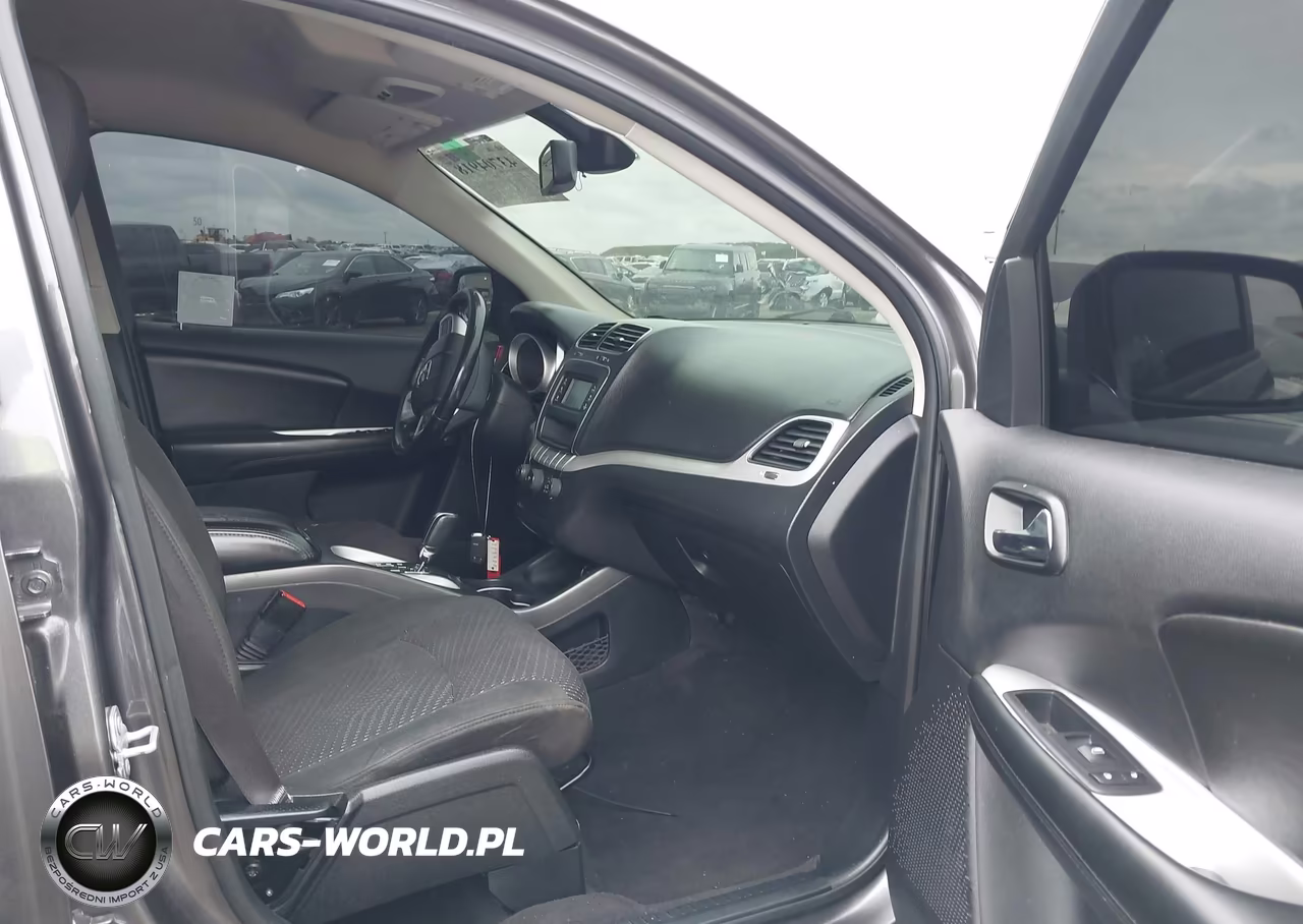 2019 Dodge Journey Se VIN:3C4PDCBB3KT835549 - 5