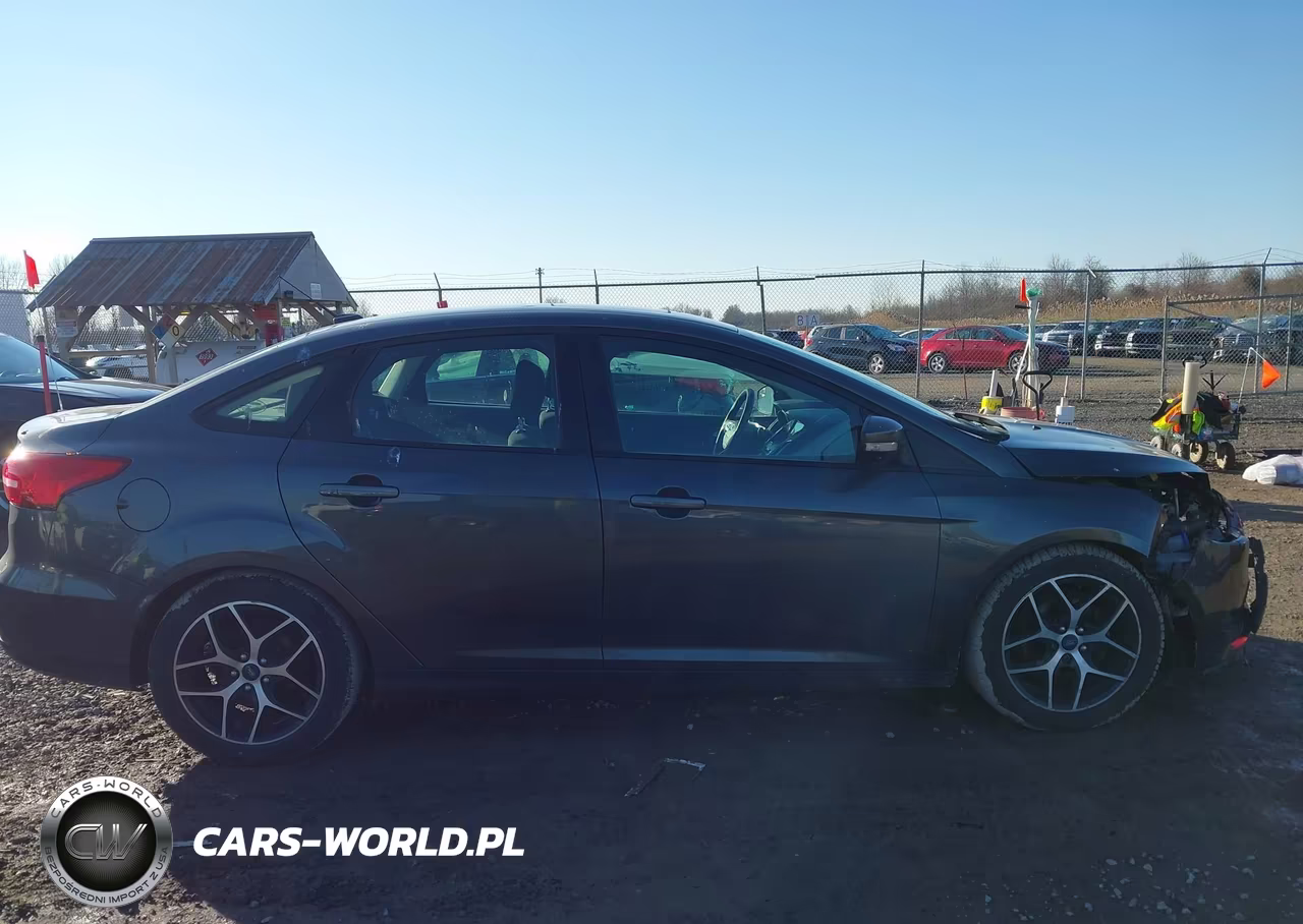 2017 Ford Focus Sel VIN:1FADP3H24HL321995 - 14