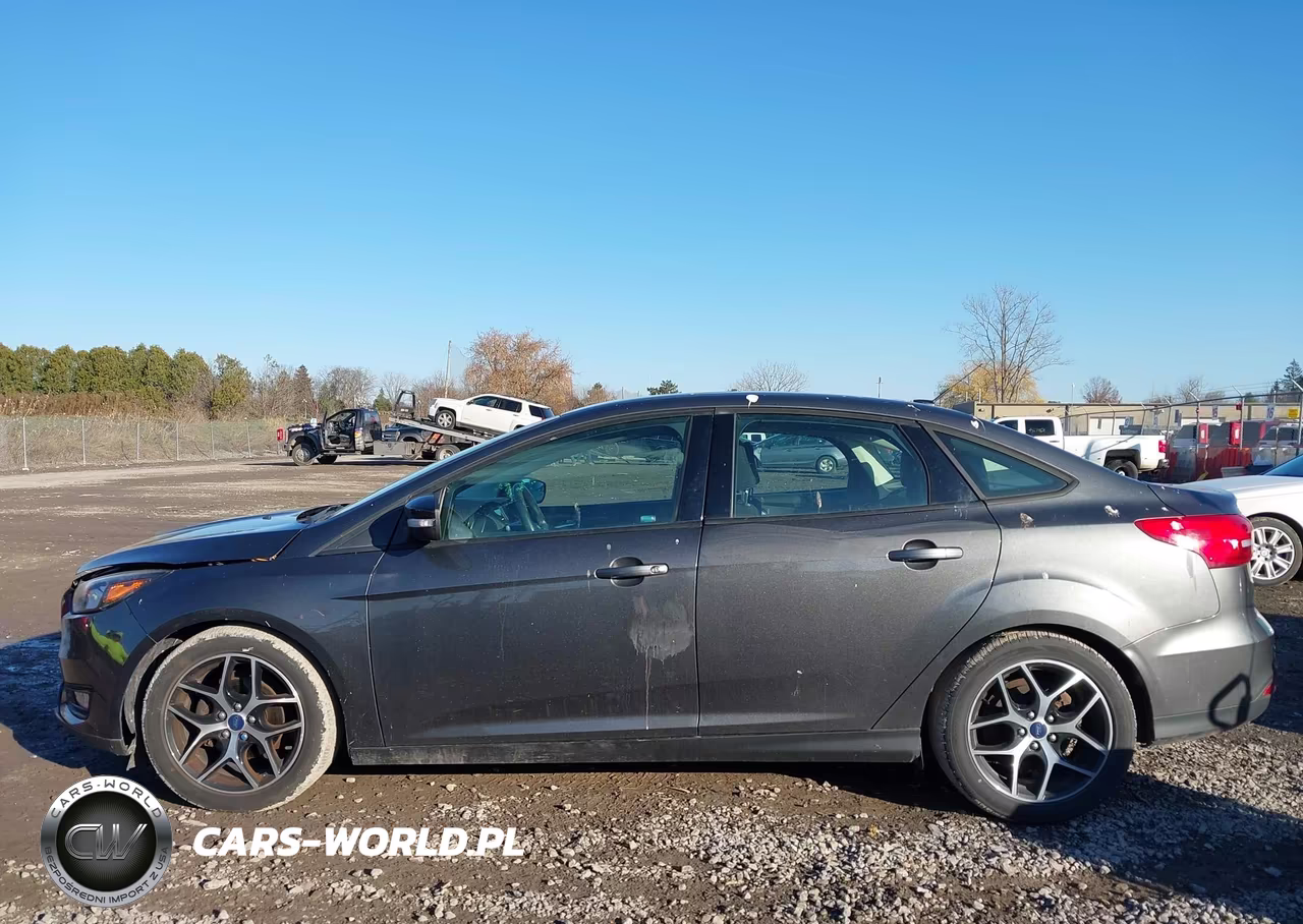 2017 Ford Focus Sel VIN:1FADP3H24HL321995 - 15