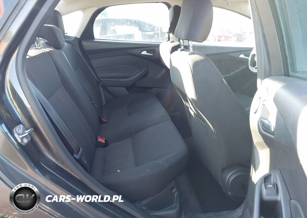 2017 Ford Focus Sel VIN:1FADP3H24HL321995 - 8