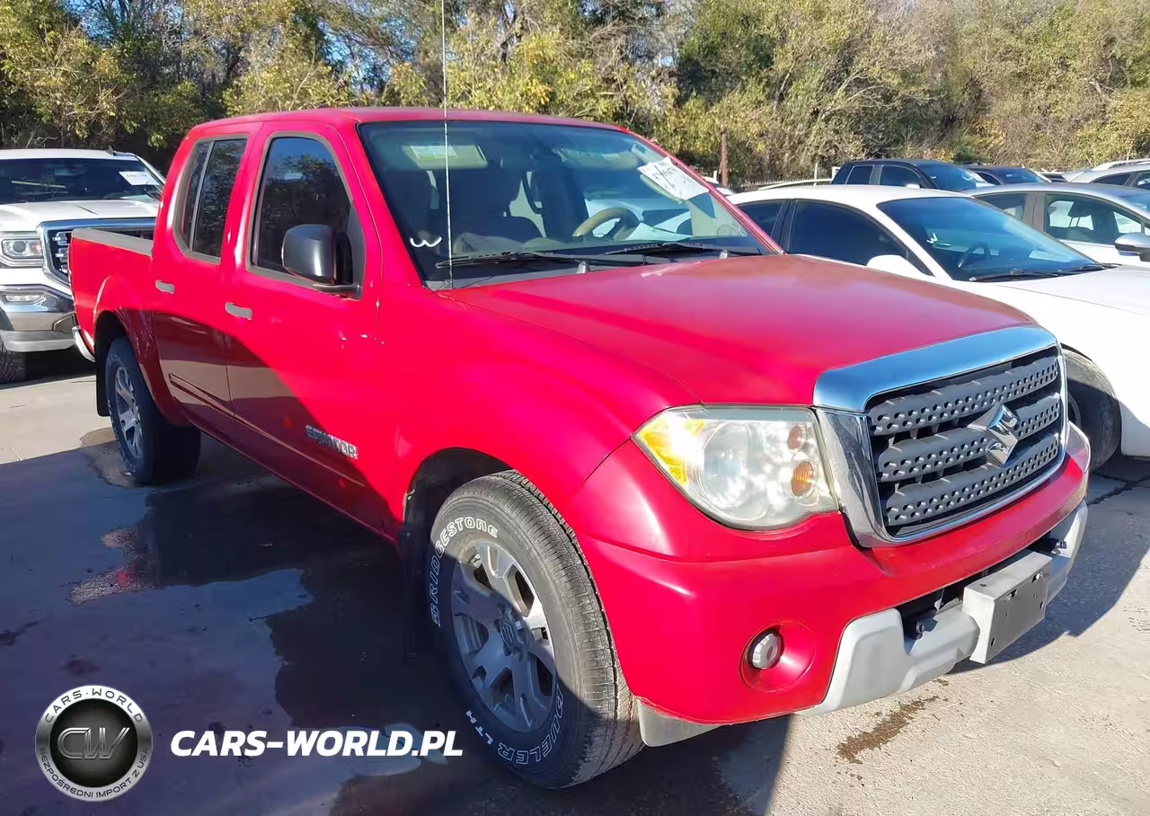 2011 Suzuki Equator Sport