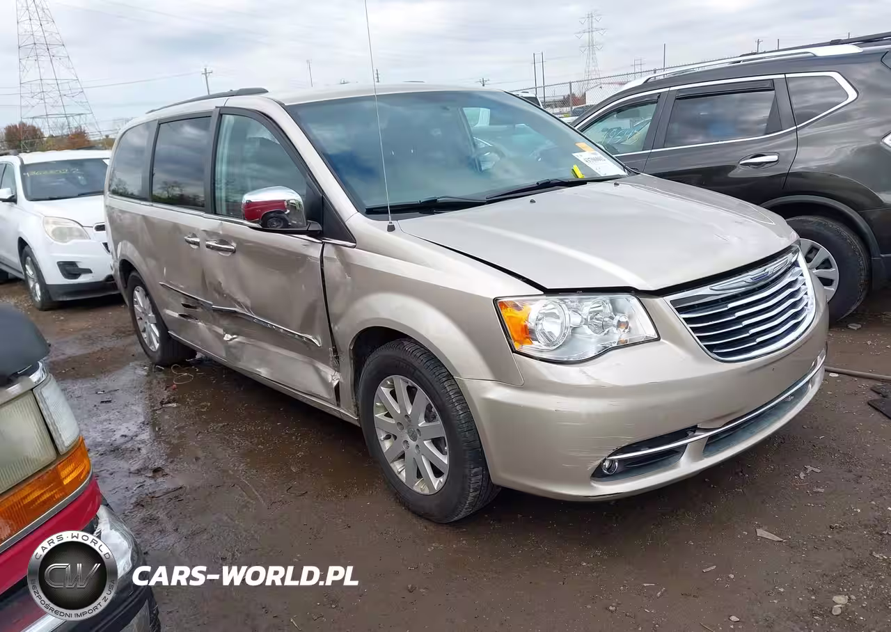 2014 Chrysler Town & Country Touring-L