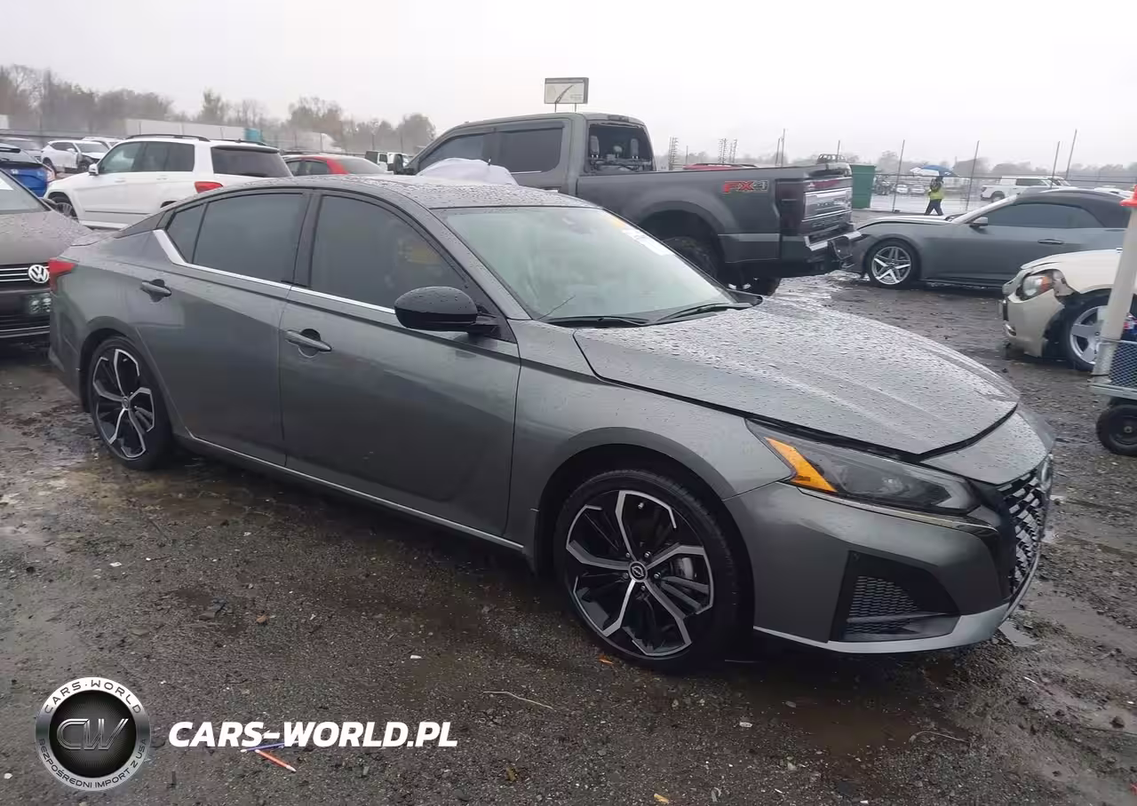 2023 Nissan Altima Sr Fwd