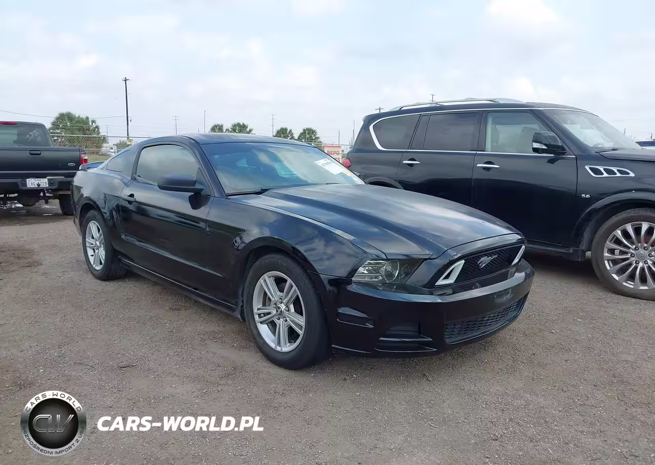 2014 Ford Mustang V6