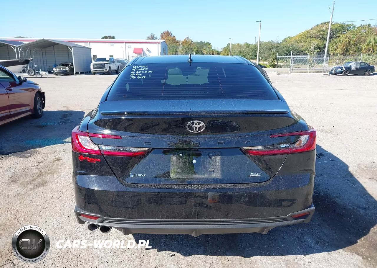 2025 Toyota Camry Se VIN:4T1DAACK5SU630699 - 16