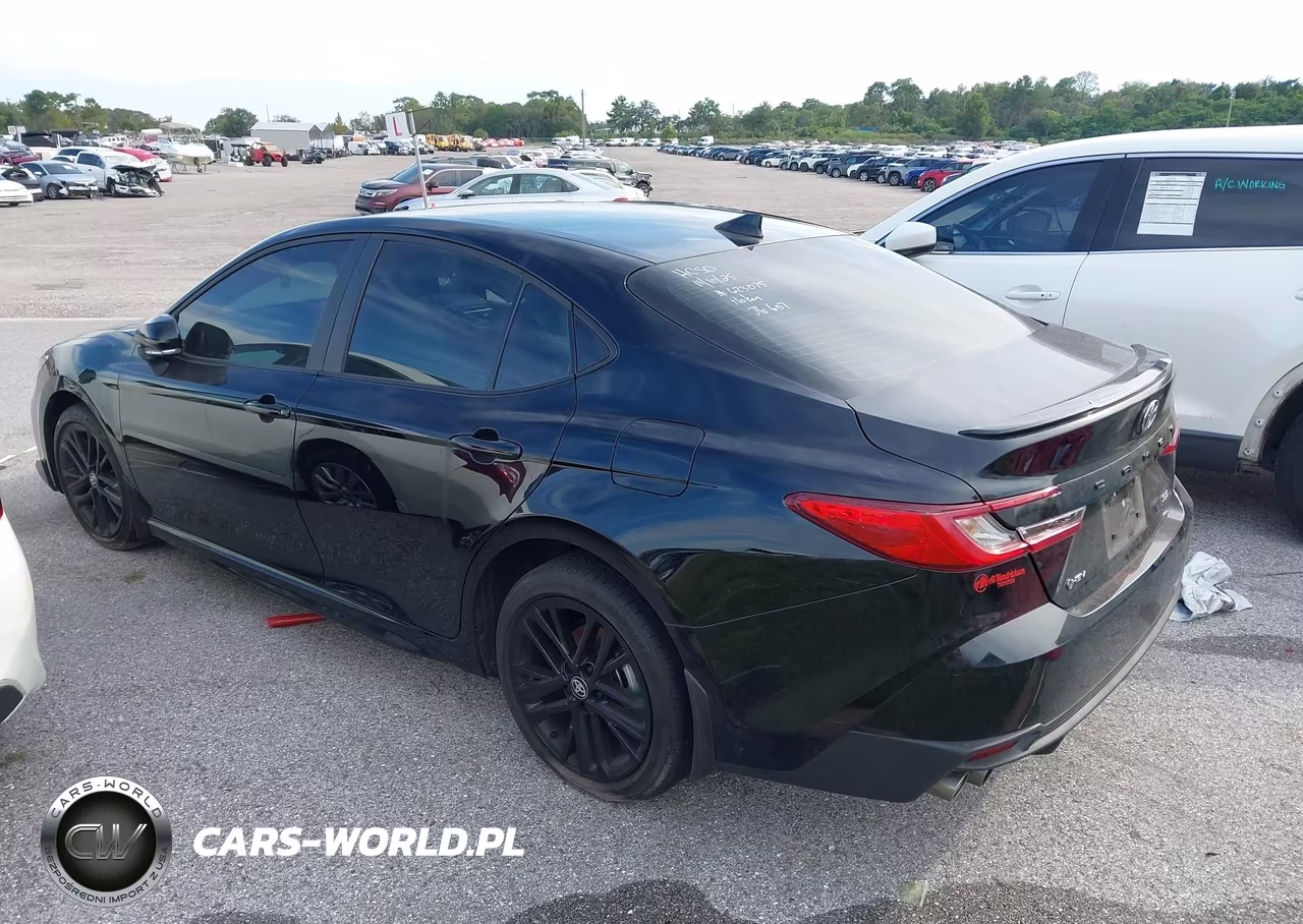 2025 Toyota Camry Se VIN:4T1DAACK5SU630699 - 3