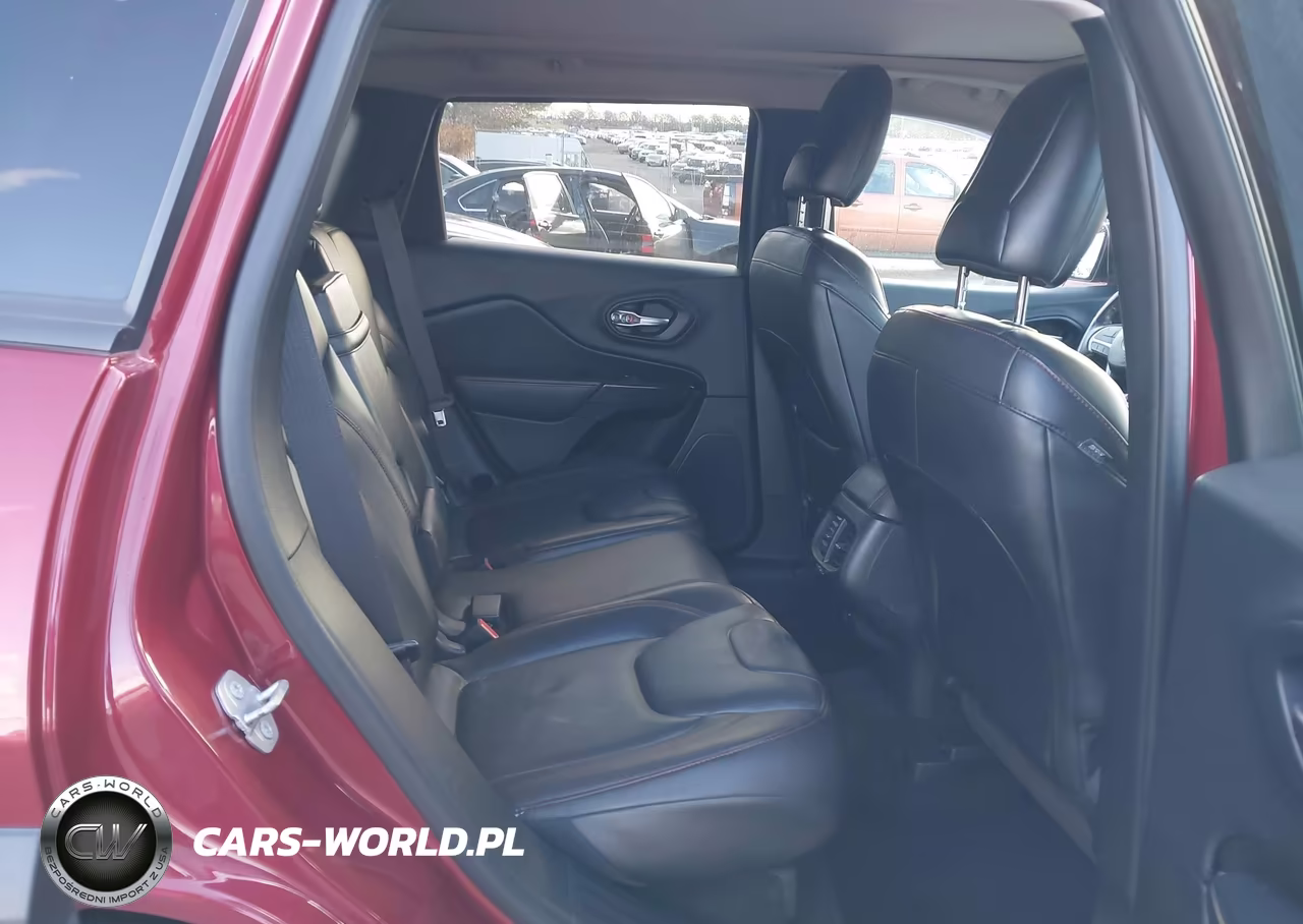 2015 Jeep Cherokee Trailhawk VIN:1C4PJMBS4FW752887 - 8