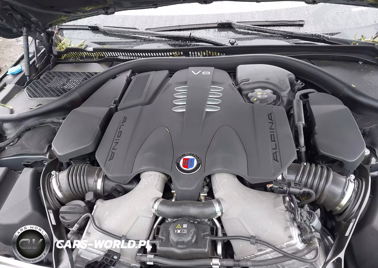 2025 BMW Alpina B8 Gran Coupe xDrive VIN:WBAGX0C03SCT87888 - 10