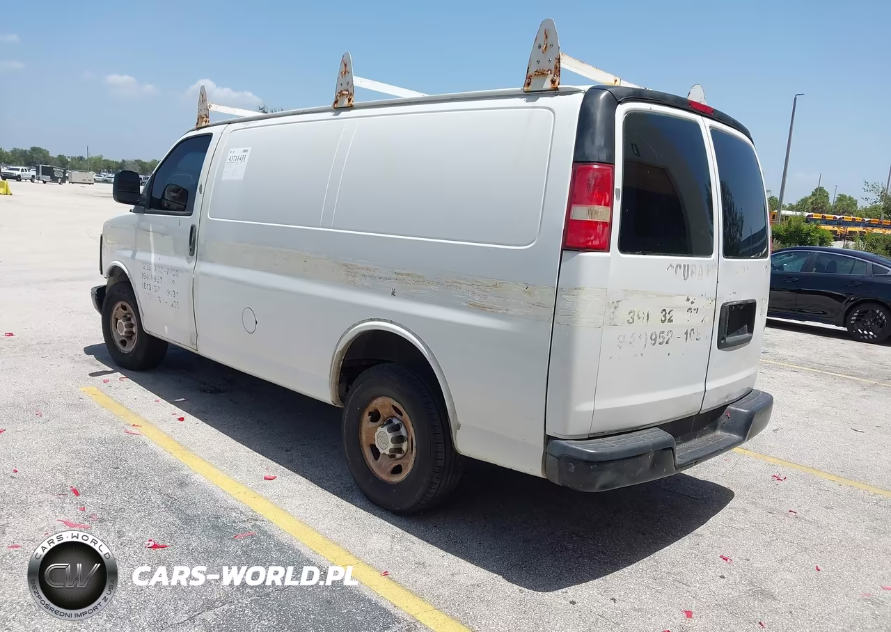 2012 Chevrolet Express 2500 Work Van VIN:1GCWGFBA4C1176630 - 3