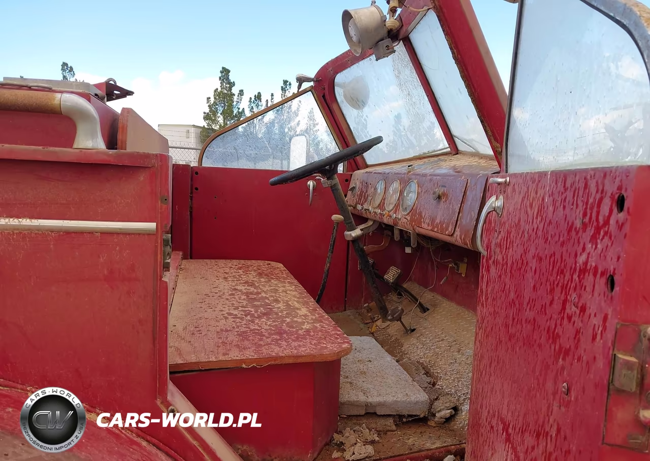 1952 American Lafrance Firetruck VIN:000000L4672 - 5