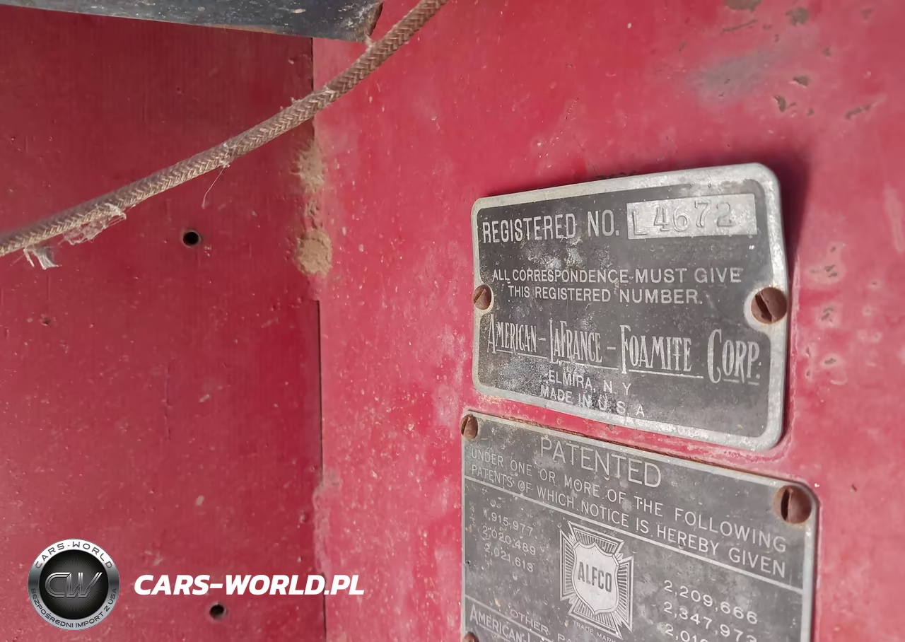 1952 American Lafrance Firetruck VIN:000000L4672 - 9