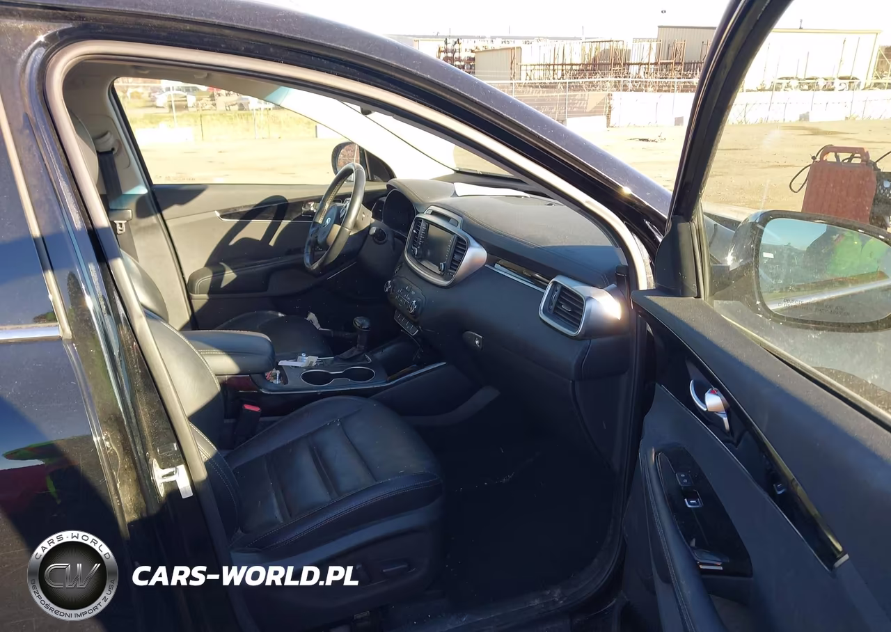 2018 Kia Sorento 3.3L Sx VIN:5XYPKDA58JG384387 - 5