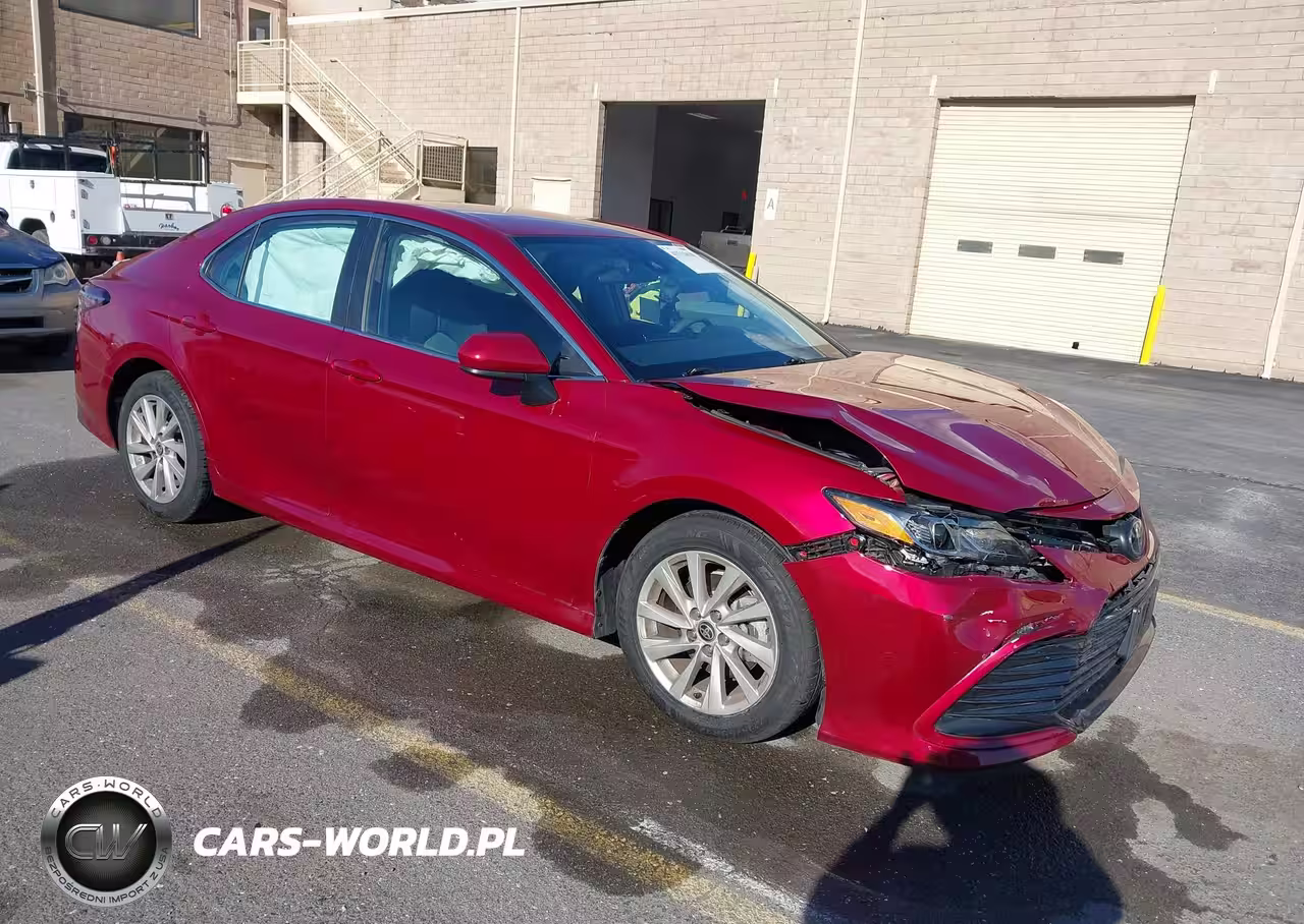 2021 Toyota Camry Le