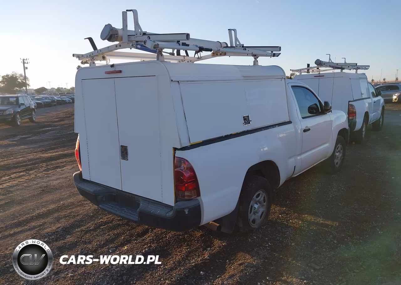 2014 Toyota Tacoma VIN:5TFNX4CN4EX034795 - 4