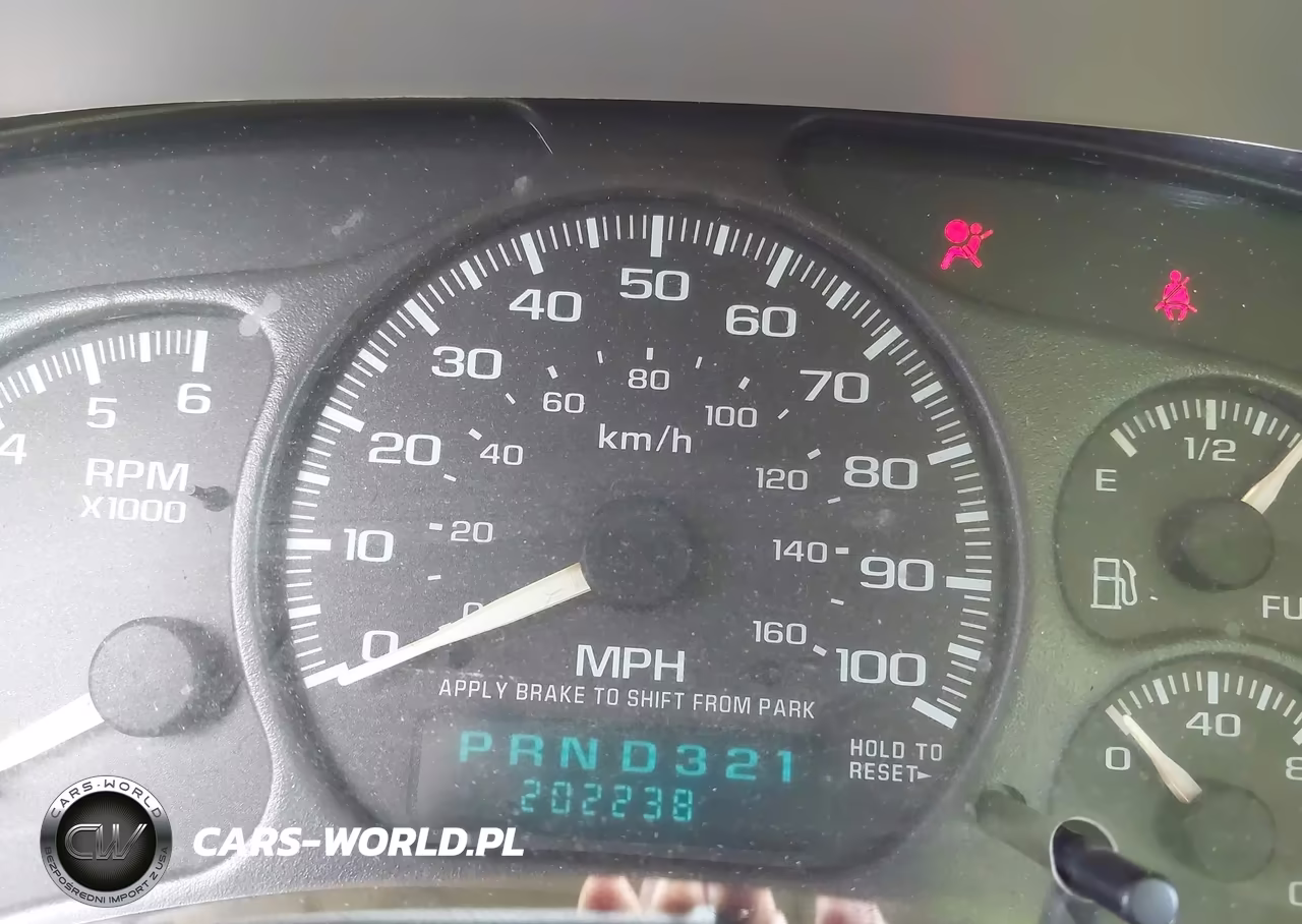 2002 Chevrolet Silverado 1500 Ls VIN:2GCEC19T821396279 - 15