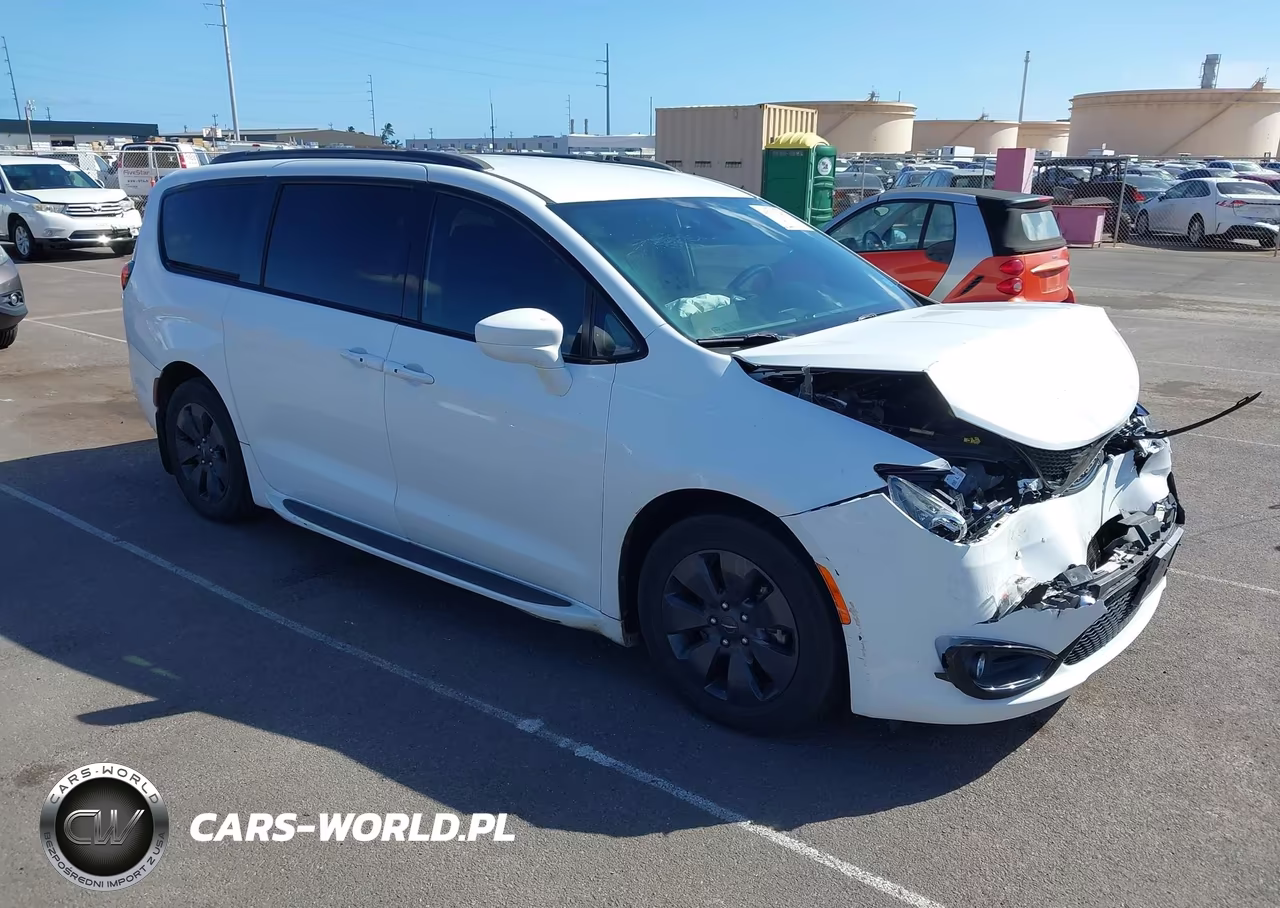 2020 Chrysler Pacifica Hybrid Touring L