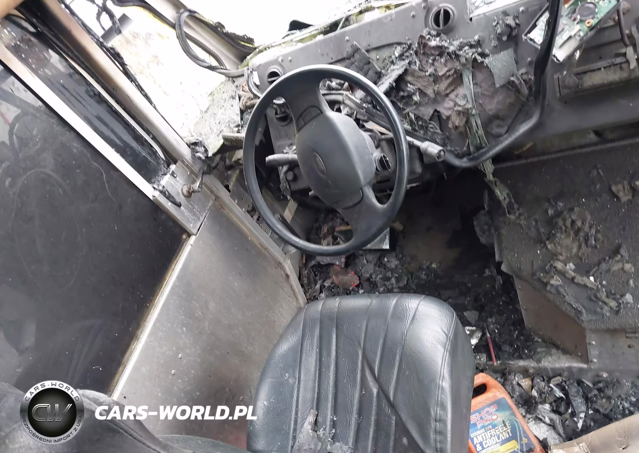 2017 Ford F-59 Commercial Stripped VIN:1F66F5KY6H0A00690 - 11