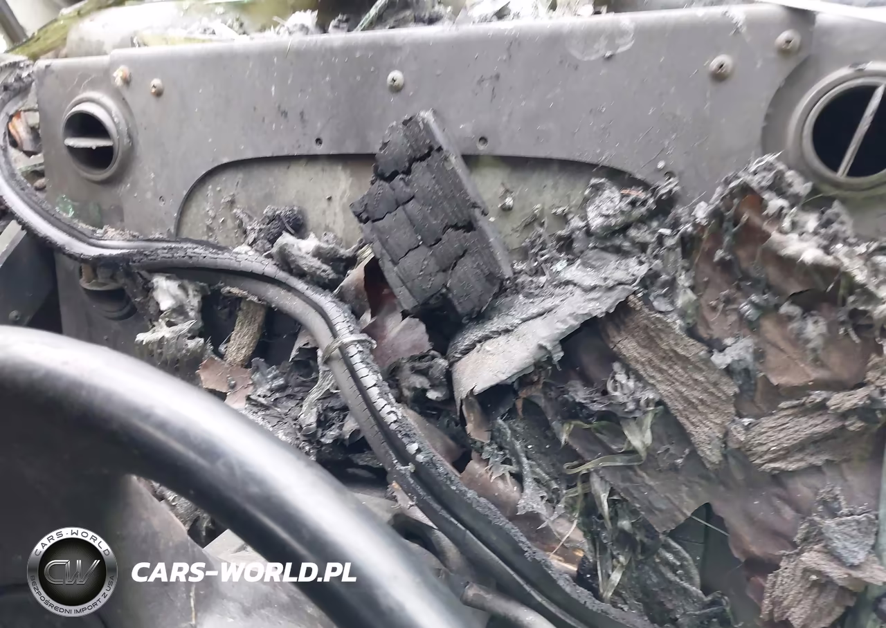2017 Ford F-59 Commercial Stripped VIN:1F66F5KY6H0A00690 - 6