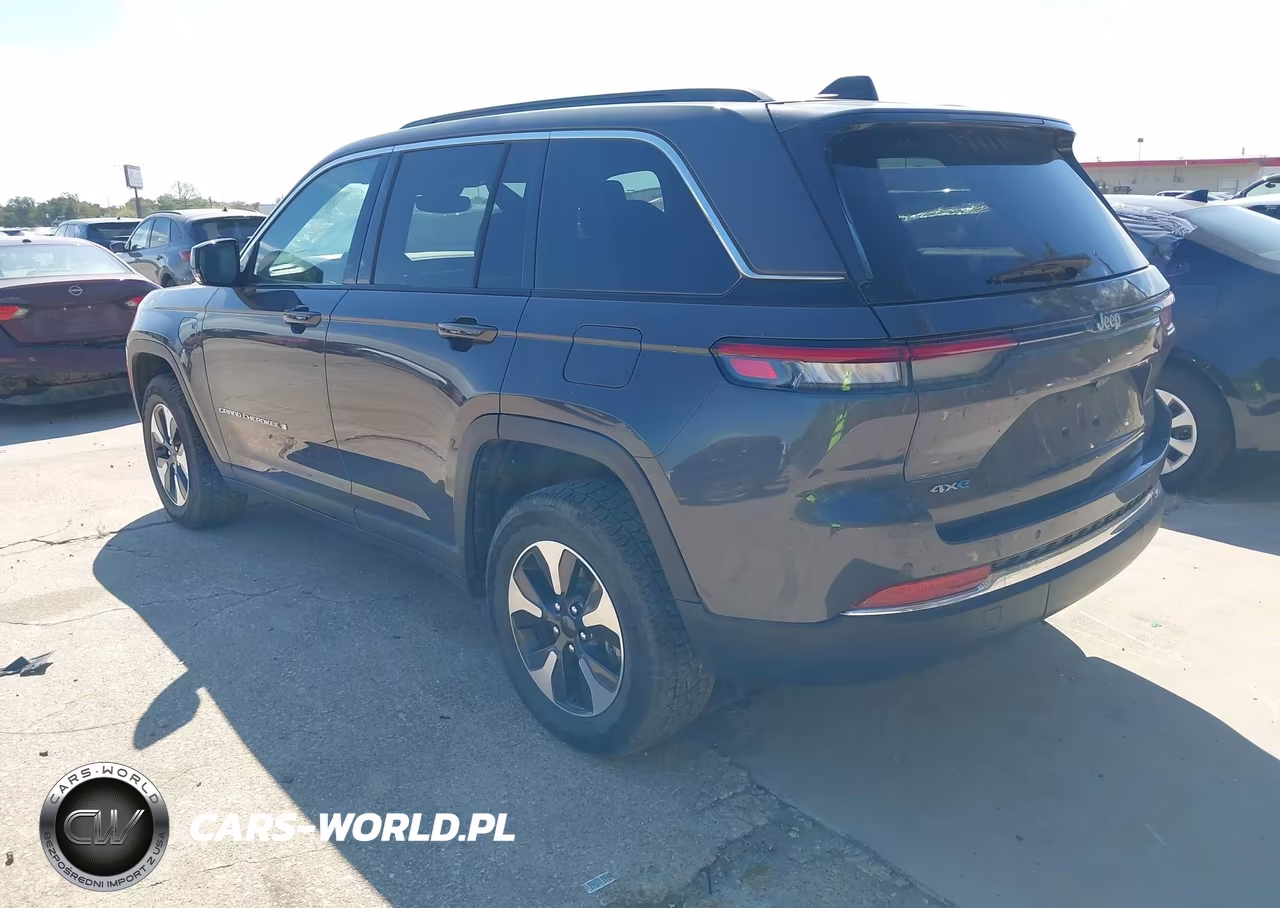2024 Jeep Grand Cherokee 4Xe VIN:1C4RJYB65R8516955 - 3