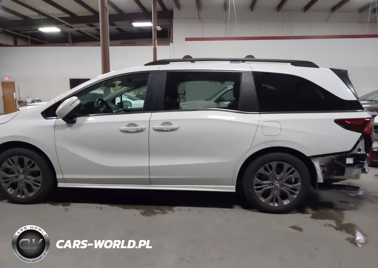 2025 Honda Odyssey Touring VIN:5FNRL6H86SB045721 - 15