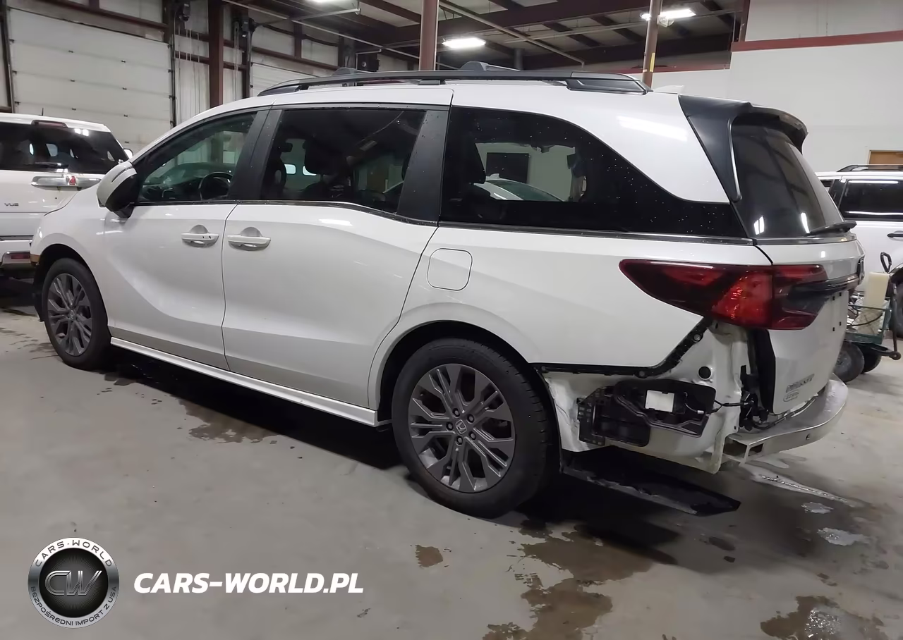 2025 Honda Odyssey Touring VIN:5FNRL6H86SB045721 - 3