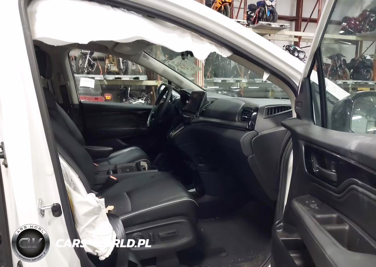 2025 Honda Odyssey Touring VIN:5FNRL6H86SB045721 - 5
