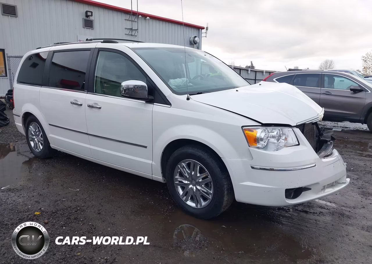 2010 Chrysler Town & Country New Limited – zdjęcie 1 z 21
