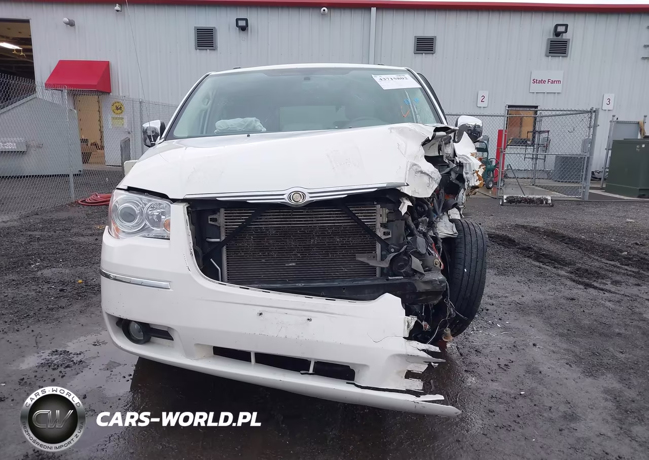 2010 Chrysler Town & Country New Limited VIN:2A4RR7DX4AR468215 - 13