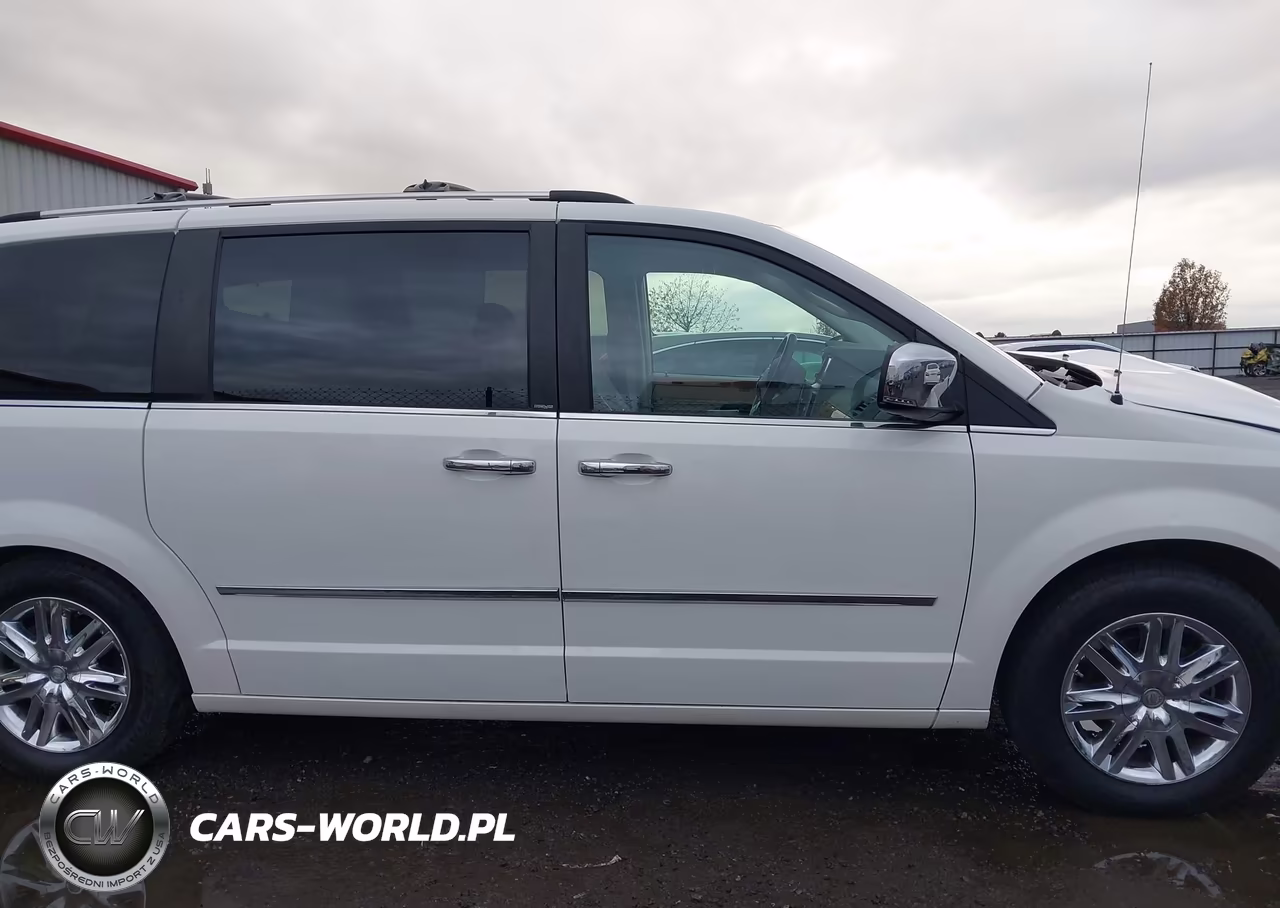 2010 Chrysler Town & Country New Limited VIN:2A4RR7DX4AR468215 - 14