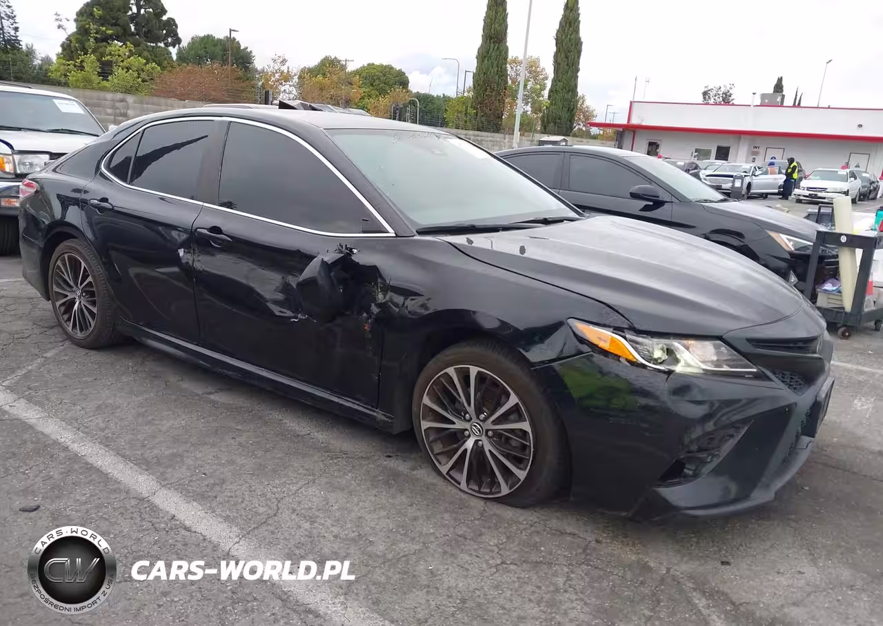 2020 Toyota Camry Se