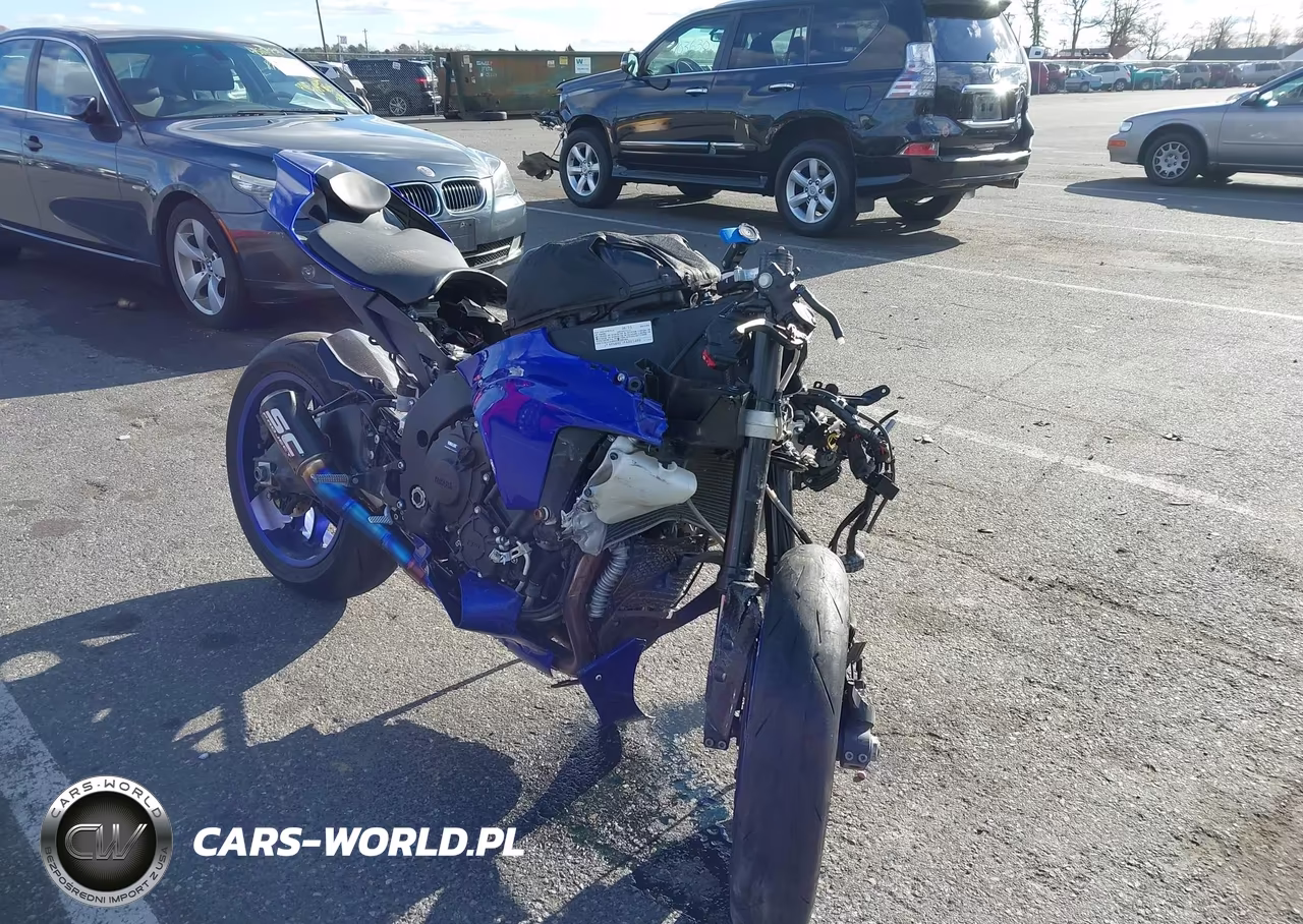 2023 Yamaha Yzfr1