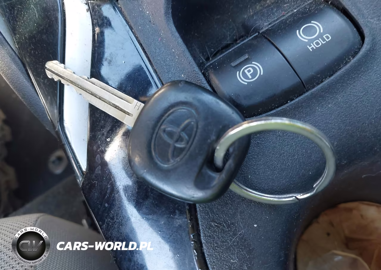 2020 Toyota Corolla L VIN:5YFDPRAE7LP067944 - 11