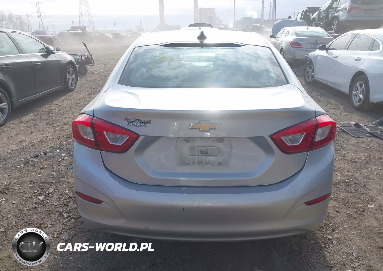 2018 Chevrolet Cruze Ls Auto VIN:1G1BC5SM1J7185030 - 16