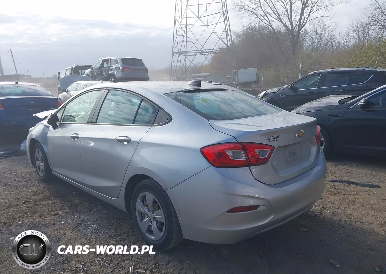 2018 Chevrolet Cruze Ls Auto VIN:1G1BC5SM1J7185030 - 3