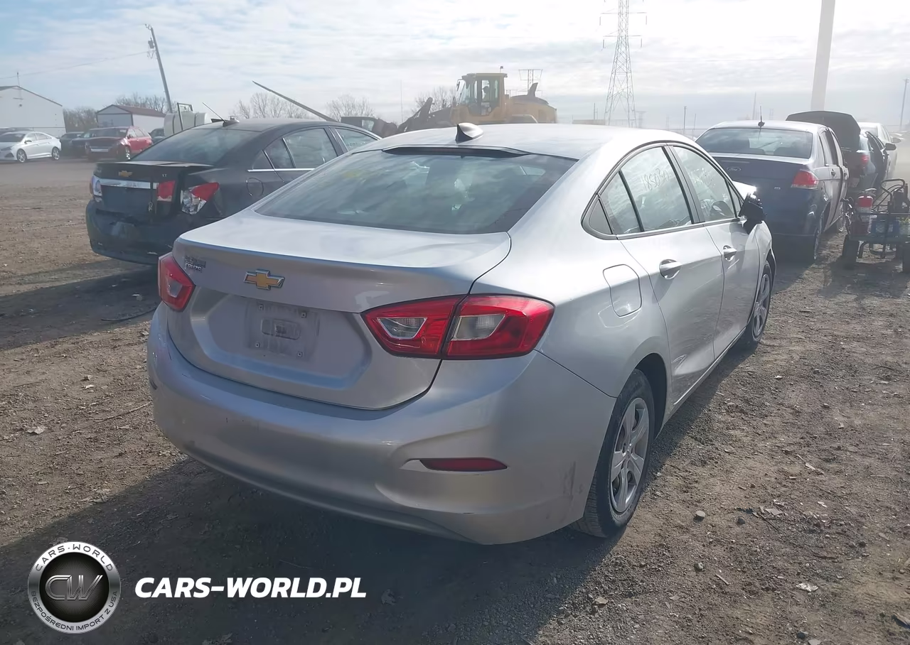 2018 Chevrolet Cruze Ls Auto VIN:1G1BC5SM1J7185030 - 4