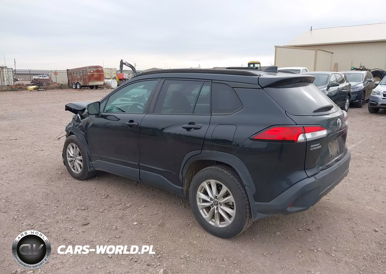 2022 Toyota Corolla Cross Le VIN:7MUCAAAG2NV008168 - 3