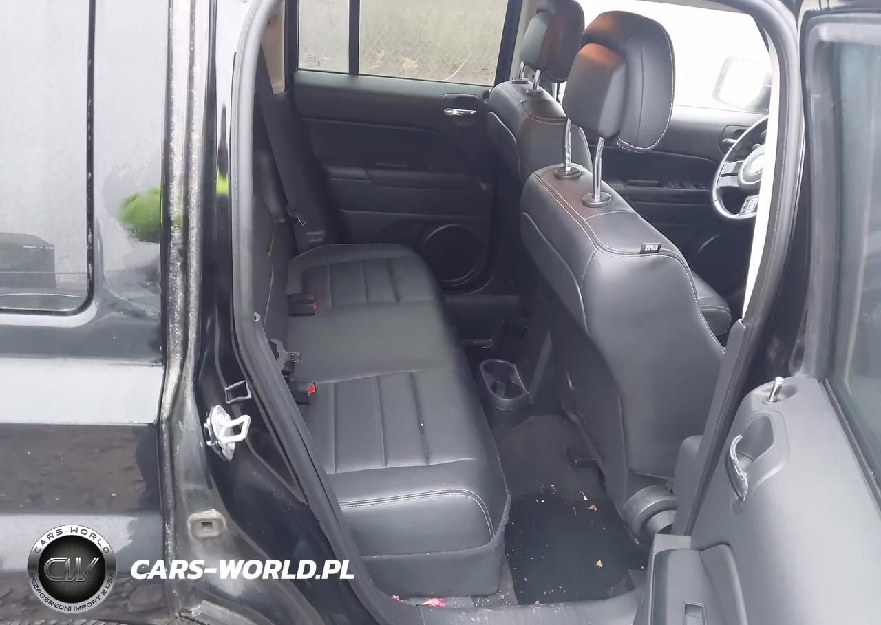 2017 Jeep Patriot High Altitude 4X4 VIN:1C4NJRFB0HD179564 - 8