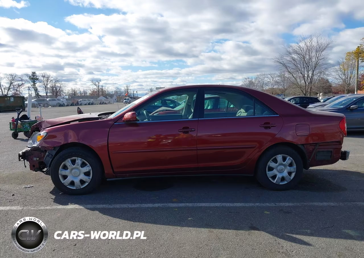 2002 Toyota Camry Le VIN:4T1BE32K22U060377 - 14